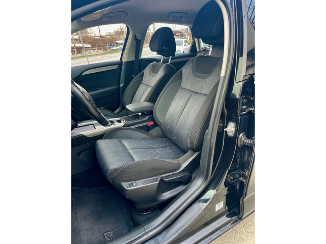 Citroen C4 1.6D* AUTOMAT - автомобили, коли, обяви за нови и употребявани 8