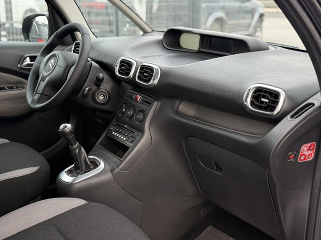 Citroen C4 Picasso 1.6бензин* 2011г* Ръчка* 172.000КМ* - автомобили, коли, обяви за нови и употребявани 8
