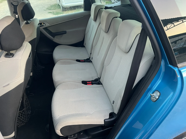 Citroen C4 Picasso 1.6 HDi 109к.с - автомобили, коли, обяви за нови и употребявани 11