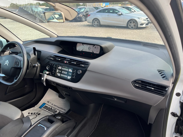 Citroen C4 Picasso 1.6 HDI - автомобили, коли, обяви за нови и употребявани 11