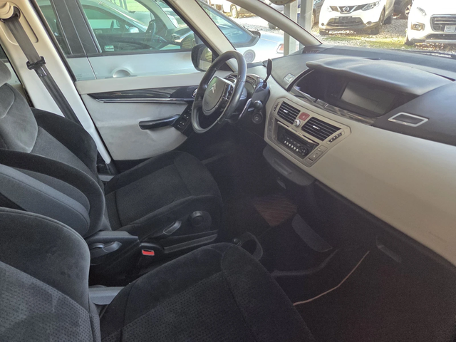 Citroen C4 Picasso 2.0hdi* automat* - автомобили, коли, обяви за нови и употребявани 13