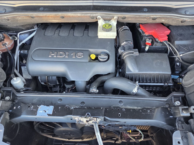 Citroen C4 Picasso 2.0hdi* automat* - автомобили, коли, обяви за нови и употребявани 16