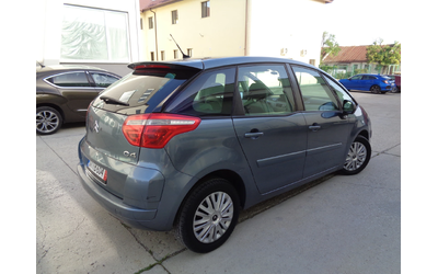 citroen-c4-picasso - 1