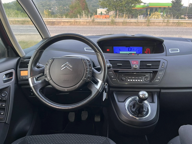 Citroen C4 Picasso 1.6HDI 109кс EURO 4 АВТОПИЛОТ КЛИМАТРОНИК - автомобили, коли, обяви за нови и употребявани 11