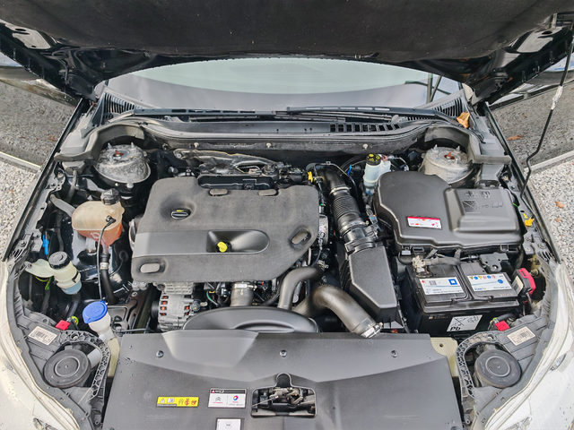 Citroen C5 2.0 HDI-КОЖА-НАВИГАЦИЯ - автомобили, коли, обяви за нови и употребявани 14