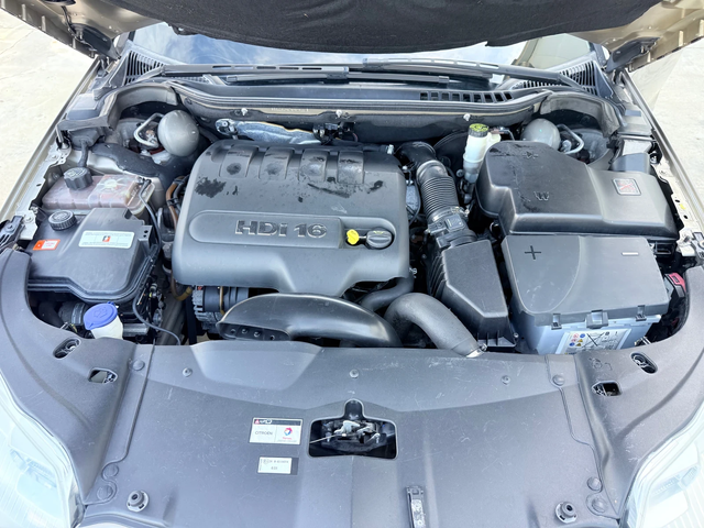 Citroen C5 2.0hdi 136k* Exclusive* NOVA!!!* UNIKAT* - автомобили, коли, обяви за нови и употребявани 16