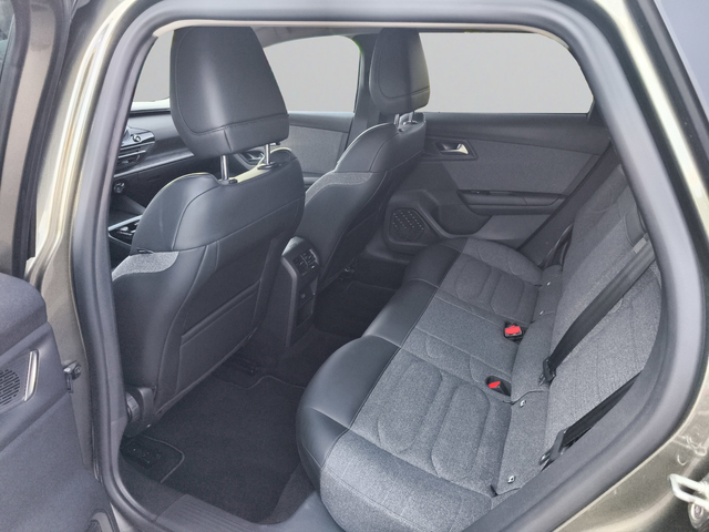 Citroen C5X FEEL PACK PureTech 130 S&S EAT8 E6.4 - автомобили, коли, обяви за нови и употребявани 10