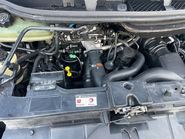 Citroen C8 2.2HDI-7mesta-ITALIA - автомобили, коли, обяви за нови и употребявани 12