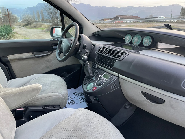 Citroen C8 2.2HDI-7mesta-ITALIA - автомобили, коли, обяви за нови и употребявани 4