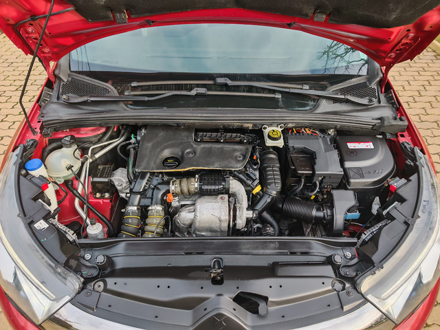 Citroen DS 1.6 HDI - автомобили, коли, обяви за нови и употребявани 14