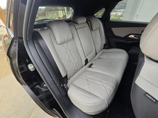 Citroen DS 7 Crossback Plugin Hybrid - 300к.с. - 4Х4 - 75000КМ! - автомобили, коли, обяви за нови и употребявани 13