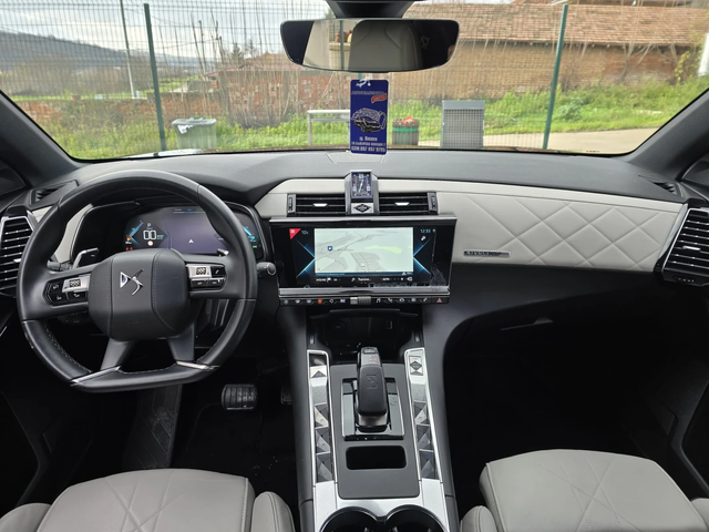 Citroen DS 7 Crossback Plugin Hybrid - 300к.с. - 4Х4 - 75000КМ! - автомобили, коли, обяви за нови и употребявани 14