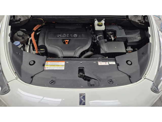 Citroen DS5 2.0HDI Хибрид 4х4 163к.с. - автомобили, коли, обяви за нови и употребявани 15
