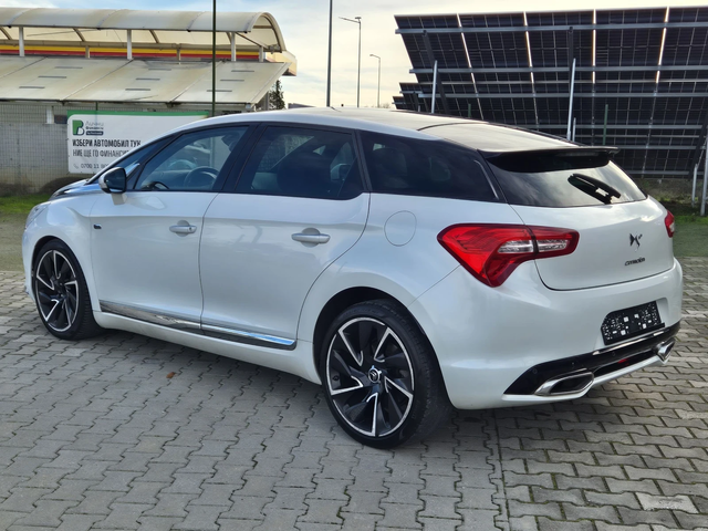 Citroen DS5 2.0HDI Хибрид 4х4 163к.с. - автомобили, коли, обяви за нови и употребявани 9