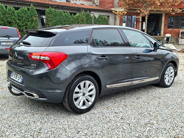 Citroen DS5 1.6Blue HDi 6ск. УНИКАТ* НАВИГАЦИЯ* - автомобили, коли, обяви за нови и употребявани 4
