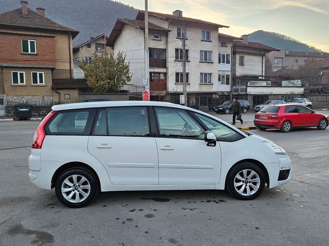 Citroen Grand C4 Picasso 1.6Hdi Facelift/7mesta/6skorosti - автомобили, коли, обяви за нови и употребявани 5