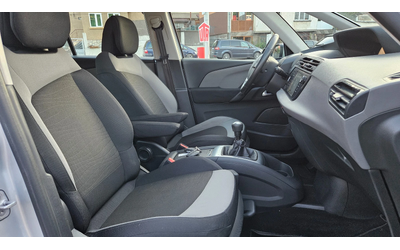 Citroen Grand C4 Picasso 1.6 Hdi NAVIG/KLIMATRON/6skorost/7mesta - автомобили, коли, обяви за нови и употребявани 9