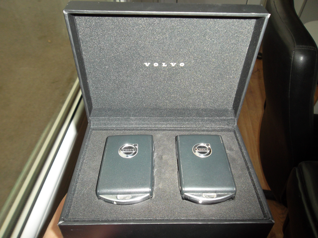 Cross Country 2.0D4-190k.c. AWD - автомобили, коли, обяви за нови и употребявани 13