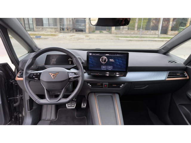 Cupra Born, 2023 г., 36000 км, 204 к.с. - автомобили, коли, обяви за нови и употребявани 18