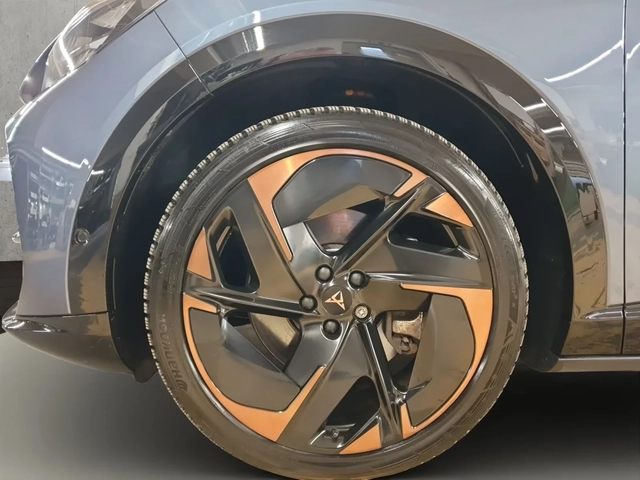 Cupra Tavascan VZ AWD 77kWh MATRIX 360* DISTR HUD PANO W/P K-L - автомобили, коли, обяви за нови и употребявани 14