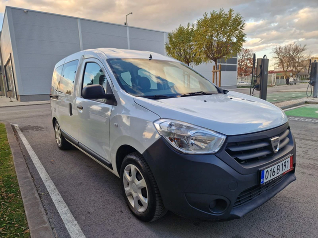 Dacia Dokker 1.5 / 90 к. с. - автомобили, коли, обяви за нови и употребявани 1