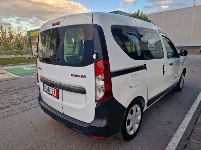 Dacia Dokker 1.5 / 90 к. с. - автомобили, коли, обяви за нови и употребявани 3
