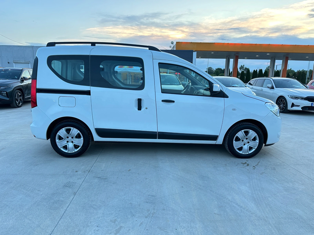Dacia Dokker НАВИ- 1.5 DCI-6 скорости - автомобили, коли, обяви за нови и употребявани 5