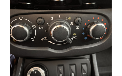 Dacia Duster 1.2 TCe (125 кс) - автомобили, коли, обяви за нови и употребявани 10