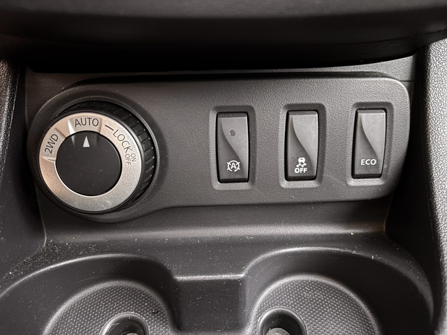 Dacia Duster 1.2 TCe (125 кс) - автомобили, коли, обяви за нови и употребявани 8