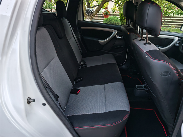 Dacia Duster ==1.5DCI-4X4-6 скорости - автомобили, коли, обяви за нови и употребявани 9