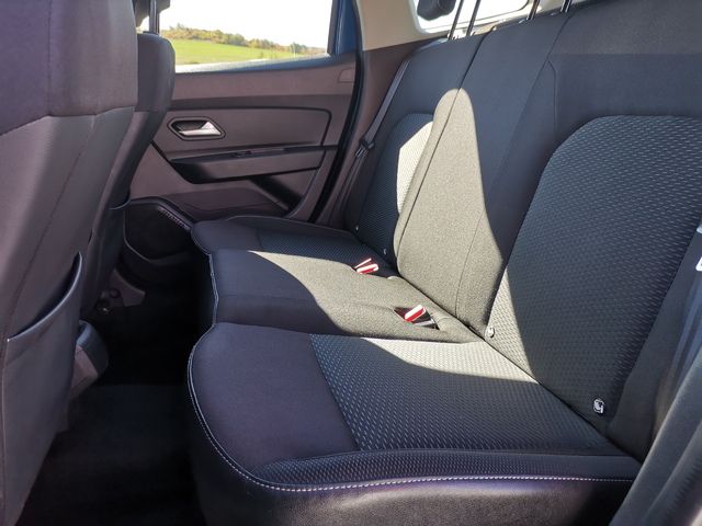 Dacia Duster 1.6i E6C PRESTIGE - автомобили, коли, обяви за нови и употребявани 6