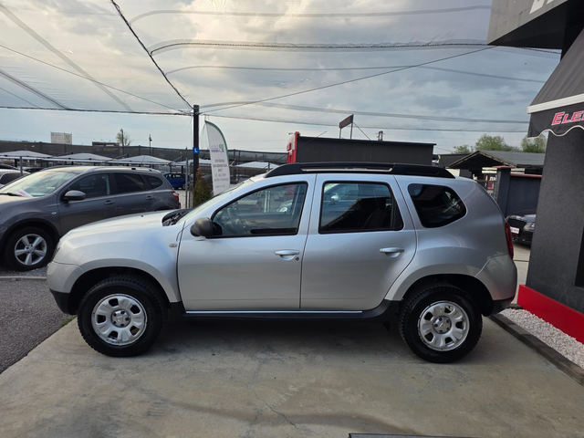 Dacia Duster 1.6i-105к.с EURO 5-4Х4-КЛИМАТИК-ШВЕЙЦАРИЯ - автомобили, коли, обяви за нови и употребявани 3