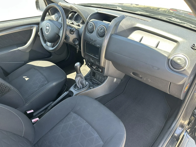 Dacia Duster 1.6* 105ps* НАВИ* FACE* КЛИМАТИК - автомобили, коли, обяви за нови и употребявани 10