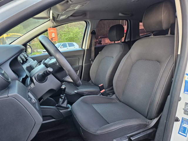 Dacia Duster 1.5 Dci Navig/Klimatik/Euro-6 - автомобили, коли, обяви за нови и употребявани 10