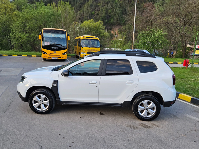 Dacia Duster 1.5 Dci Navig/Klimatik/Euro-6 - автомобили, коли, обяви за нови и употребявани 2