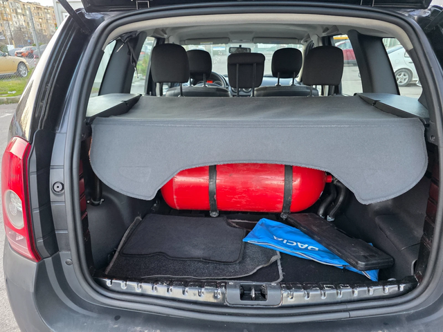 Dacia Duster 1.6i 105 k.c EURO 5 ITALIA - автомобили, коли, обяви за нови и употребявани 14