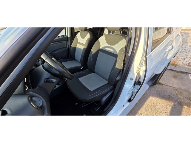 Dacia Duster 1.6i 114k.c UNIKAT ITALIA EURO 6B GAZ - автомобили, коли, обяви за нови и употребявани 10