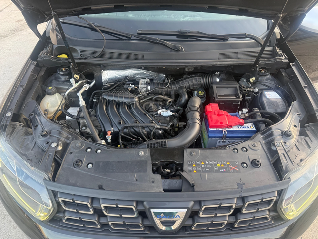 Dacia Duster 1.6 АГУ - автомобили, коли, обяви за нови и употребявани 16