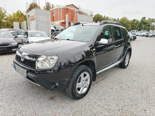 Dacia Duster 1.6i-105к.с/ГАЗОВ ИНЖЕКЦИОН/118х.км!!! - автомобили, коли, обяви за нови и употребявани 2