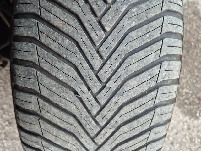 Dacia Duster 1.5DCI NAVI - автомобили, коли, обяви за нови и употребявани 16