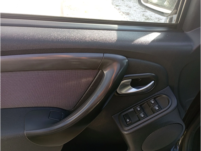 Dacia Duster 1.6 ГАЗ, Навигация, Италия - автомобили, коли, обяви за нови и употребявани 12