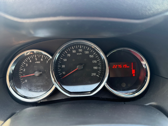 Dacia Duster 1.5DCI - 109к.с. - автомобили, коли, обяви за нови и употребявани 16