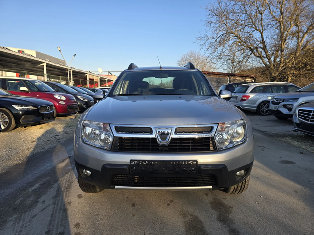Dacia Duster 1.6i 110к.с фабрична газ - автомобили, коли, обяви за нови и употребявани 4