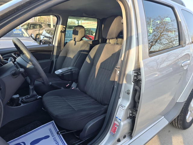 Dacia Duster 1.6i 110к.с фабрична газ - автомобили, коли, обяви за нови и употребявани 9