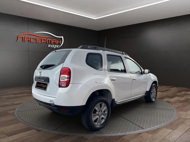 Dacia Duster 1.5DCI LAUREATE - автомобили, коли, обяви за нови и употребявани 2