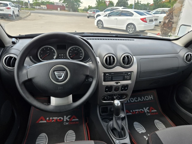 Dacia Duster 1.6i-105кс= ФАБРИЧНА ГАЗ= КЛИМАТИК= EURO 5B - автомобили, коли, обяви за нови и употребявани 10