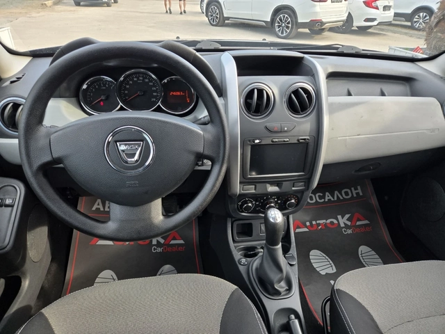 Dacia Duster 1.6i-105кс= ФАБРИЧНА ГАЗ= FACELIFT= КЛИМАТИК - автомобили, коли, обяви за нови и употребявани 10