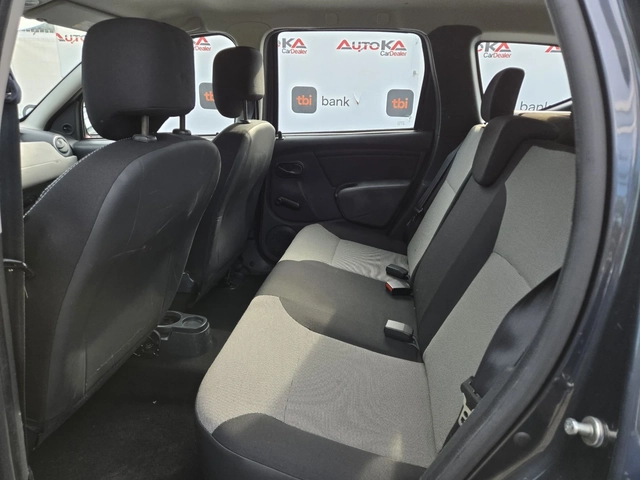 Dacia Duster 1.6i-105кс= ФАБРИЧНА ГАЗ= FACELIFT= КЛИМАТИК - автомобили, коли, обяви за нови и употребявани 8