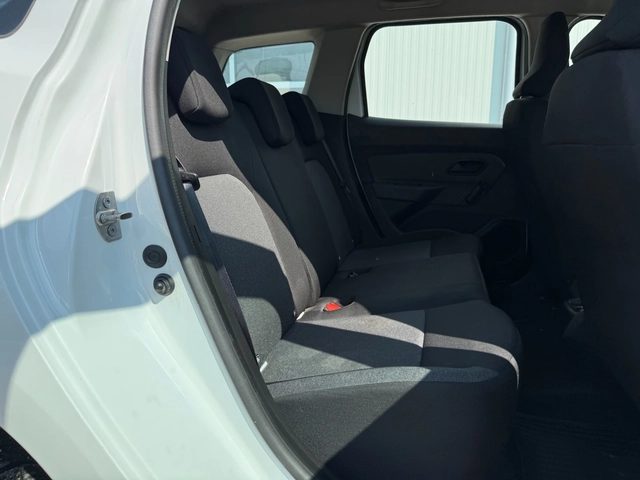 Dacia Duster 1.5 dci 4x4 върнат от Лизинг Реален пробег - автомобили, коли, обяви за нови и употребявани 12