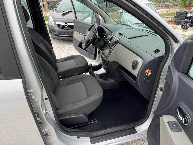 Dacia Lodgy 1.5DCI-NAVI-KAMERA-7-MESTA - автомобили, коли, обяви за нови и употребявани 13